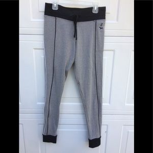 EUC  VS PINK yoga pants size Small